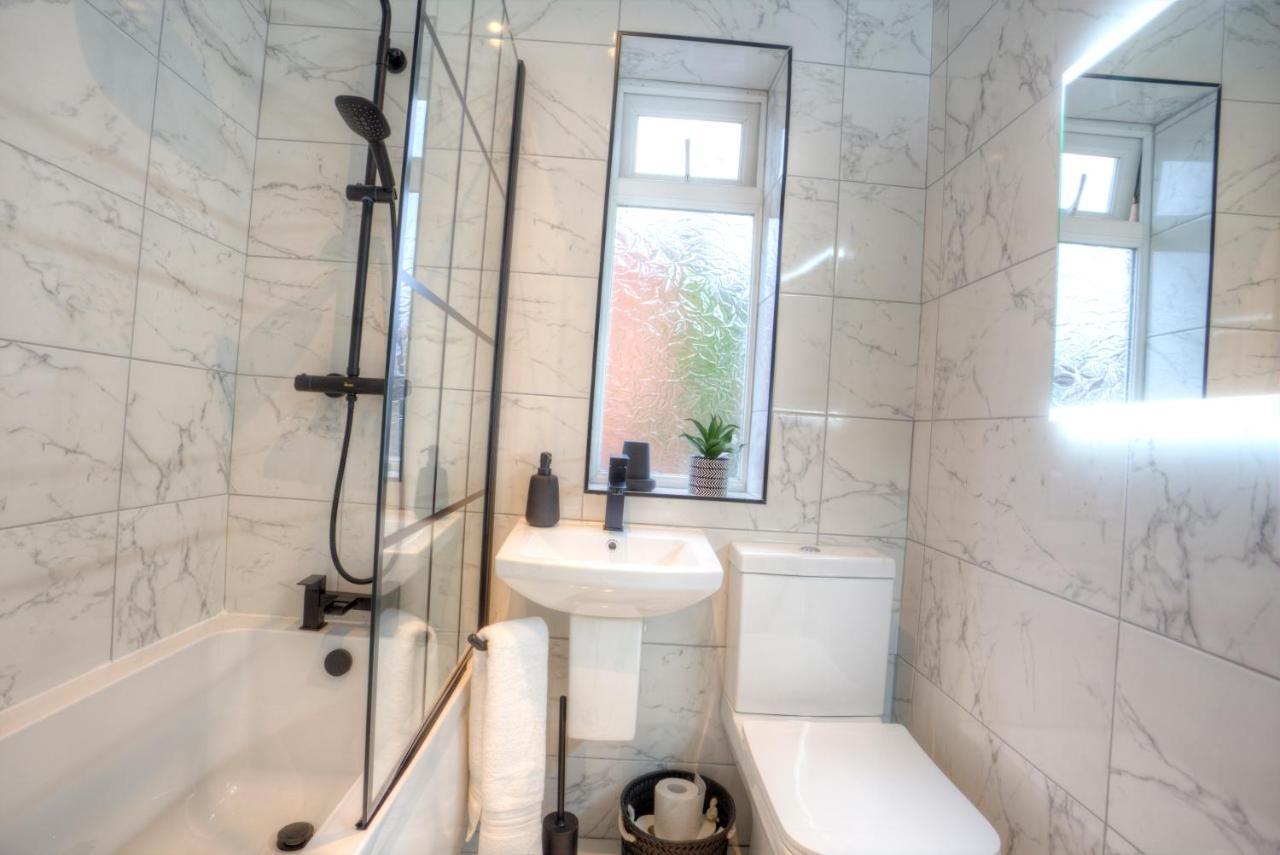 The Belfast Boutique Central Cozy Sleeps7 (Adults Only) Dış mekan fotoğraf